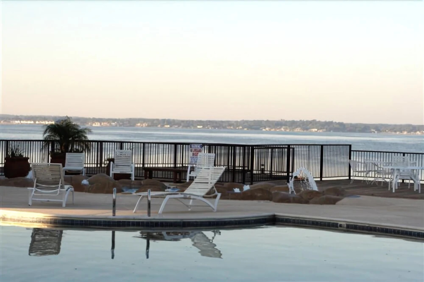 Southern Empress Lakeside Condominiums