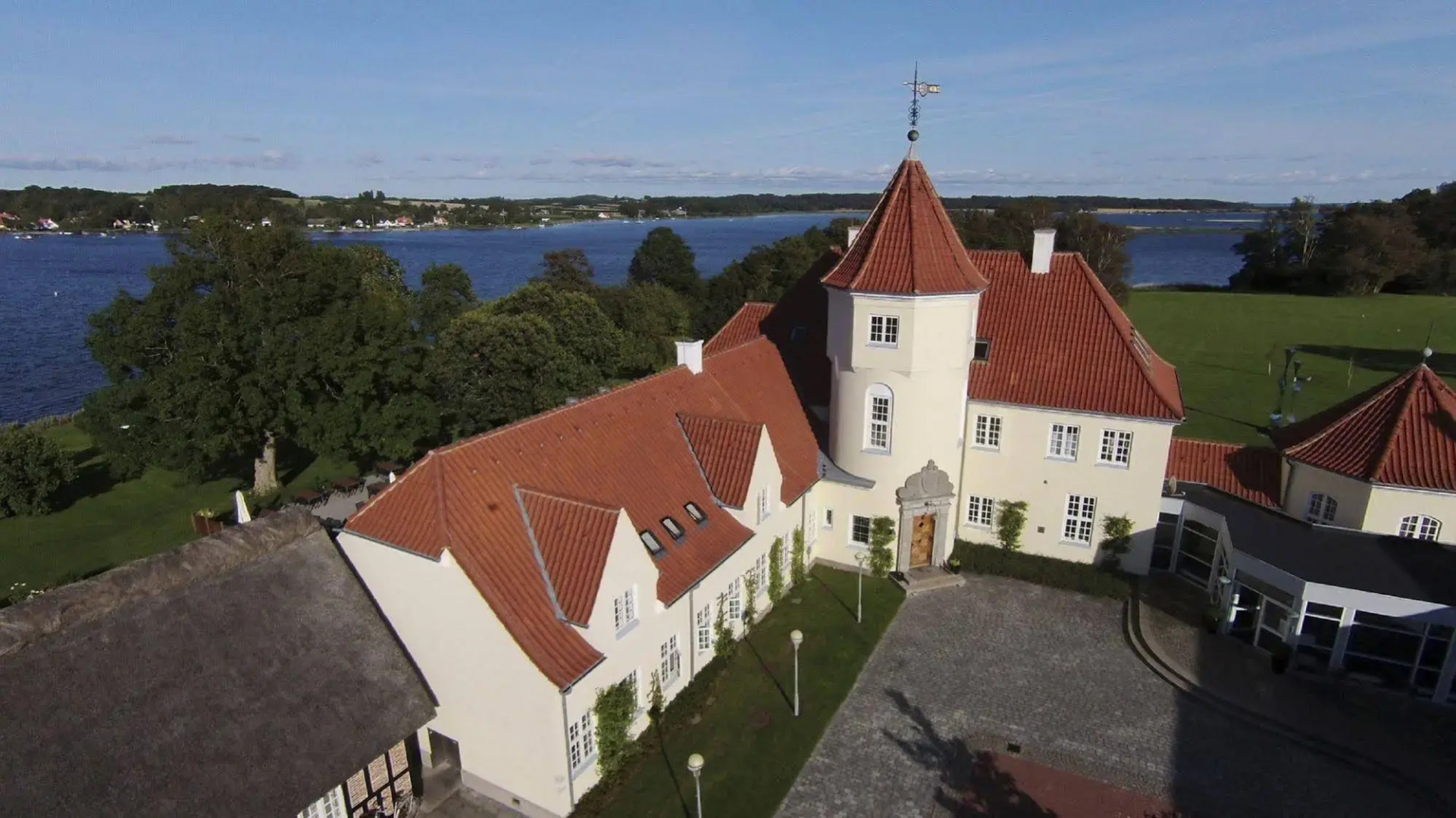 Gl. Avernæs Sinatur Hotel & Konference