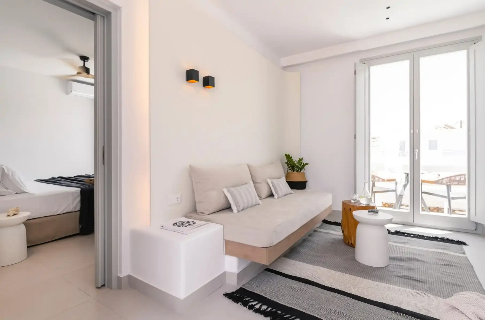 Quartano Suites by Heliessa