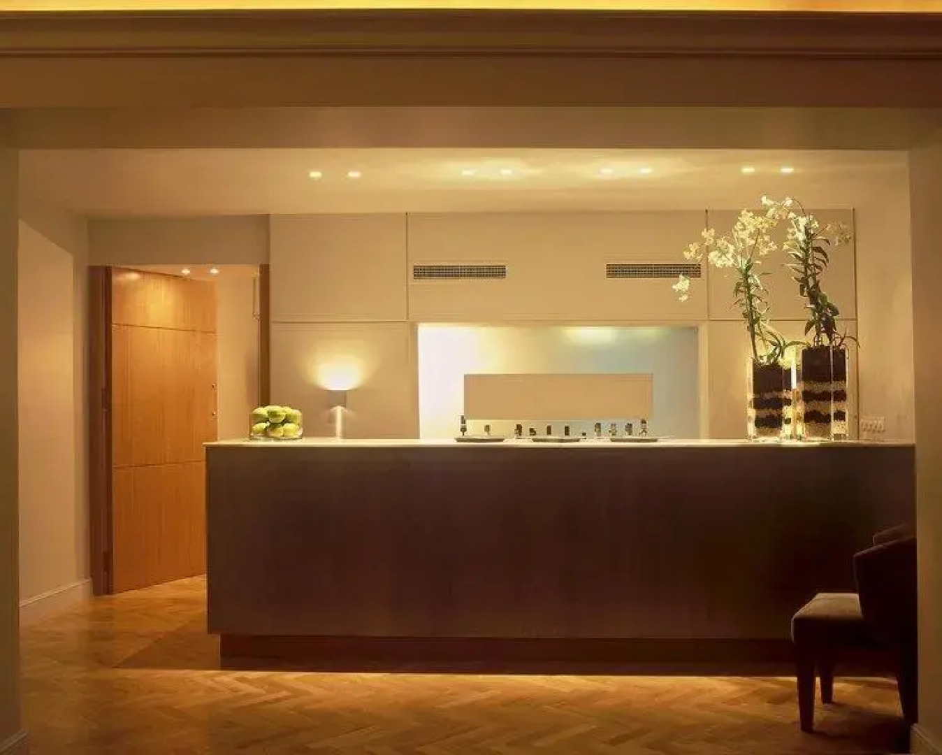 Plaza Vouliagmeni Strand Hotel