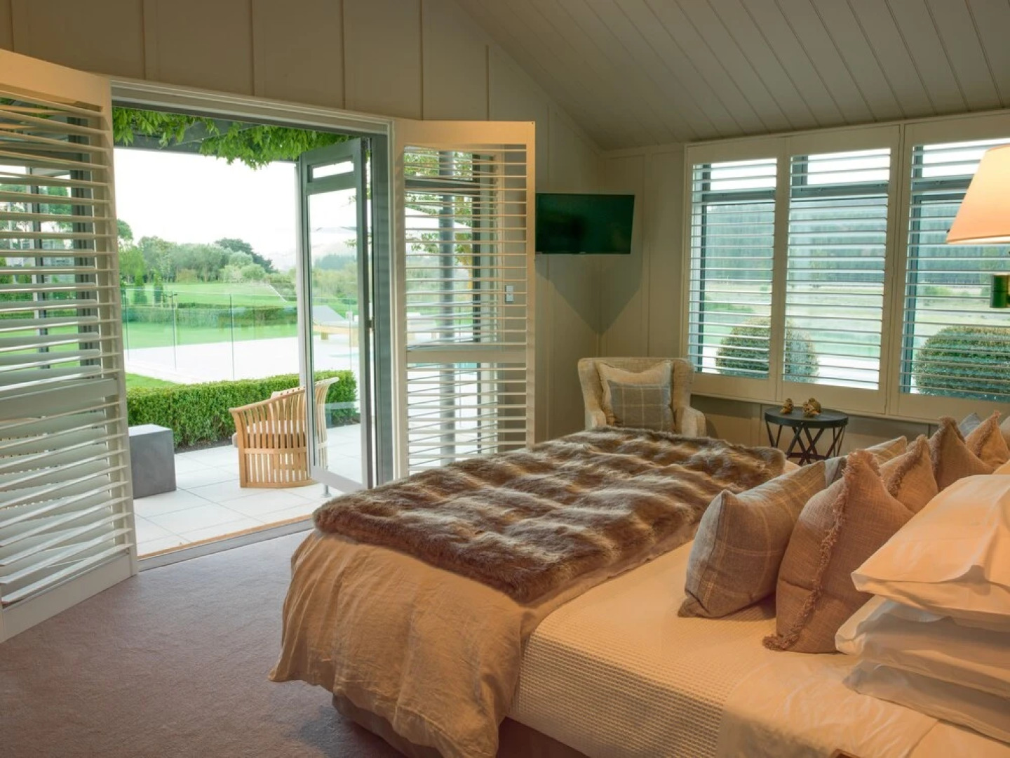 Craggy Range Luxury Vineyard Retreat