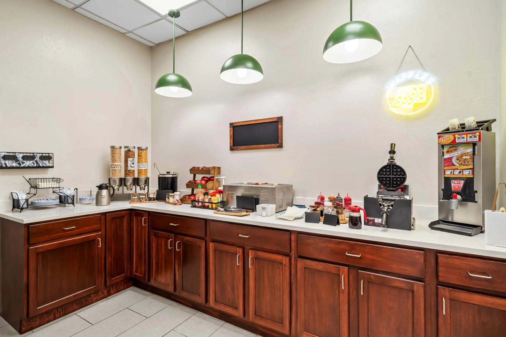 Comfort Inn & Suites Plainville-Foxboro