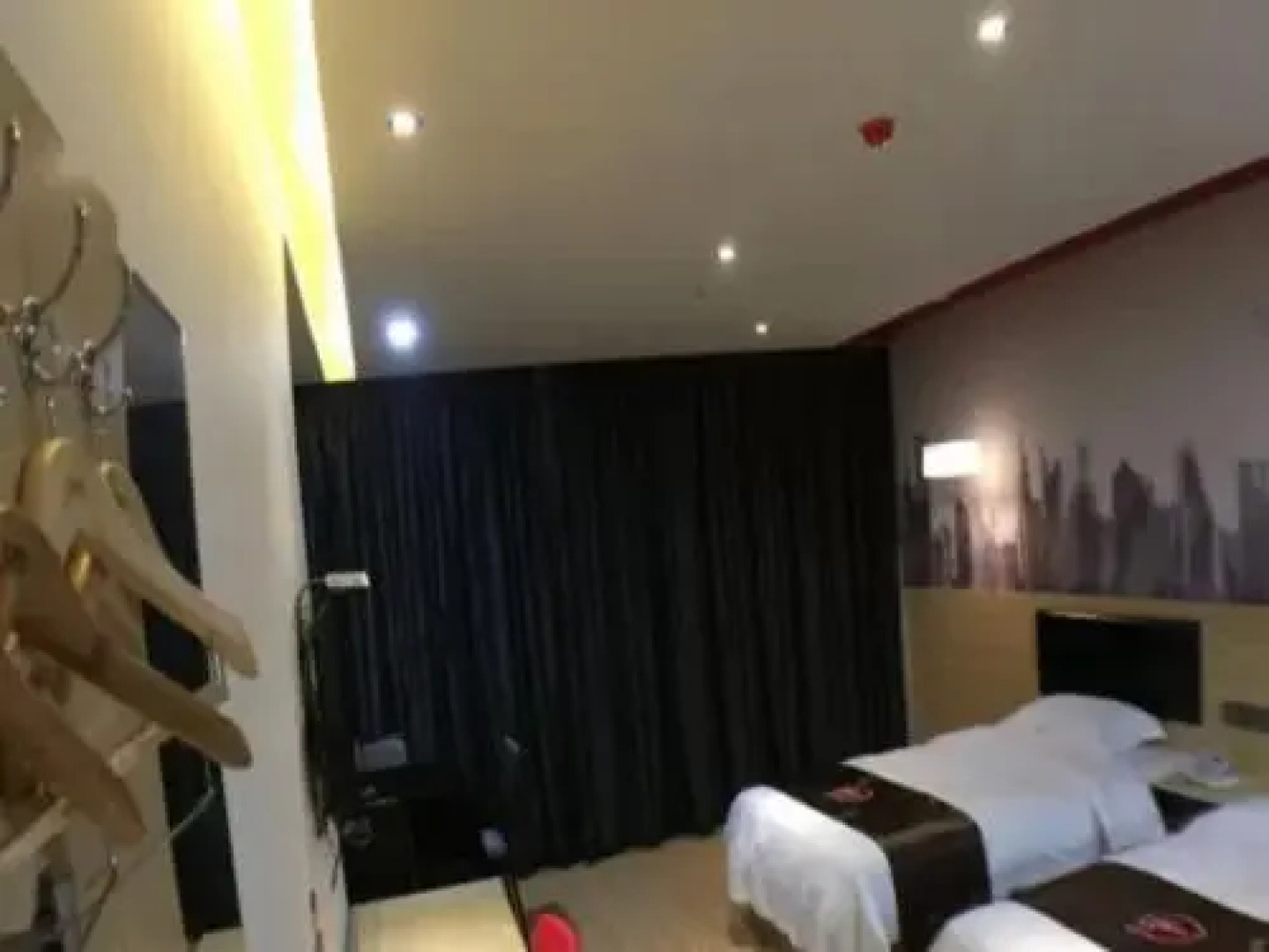 Shangpin Beautiful Hotel (Gao'an Ruiyang Avenue)