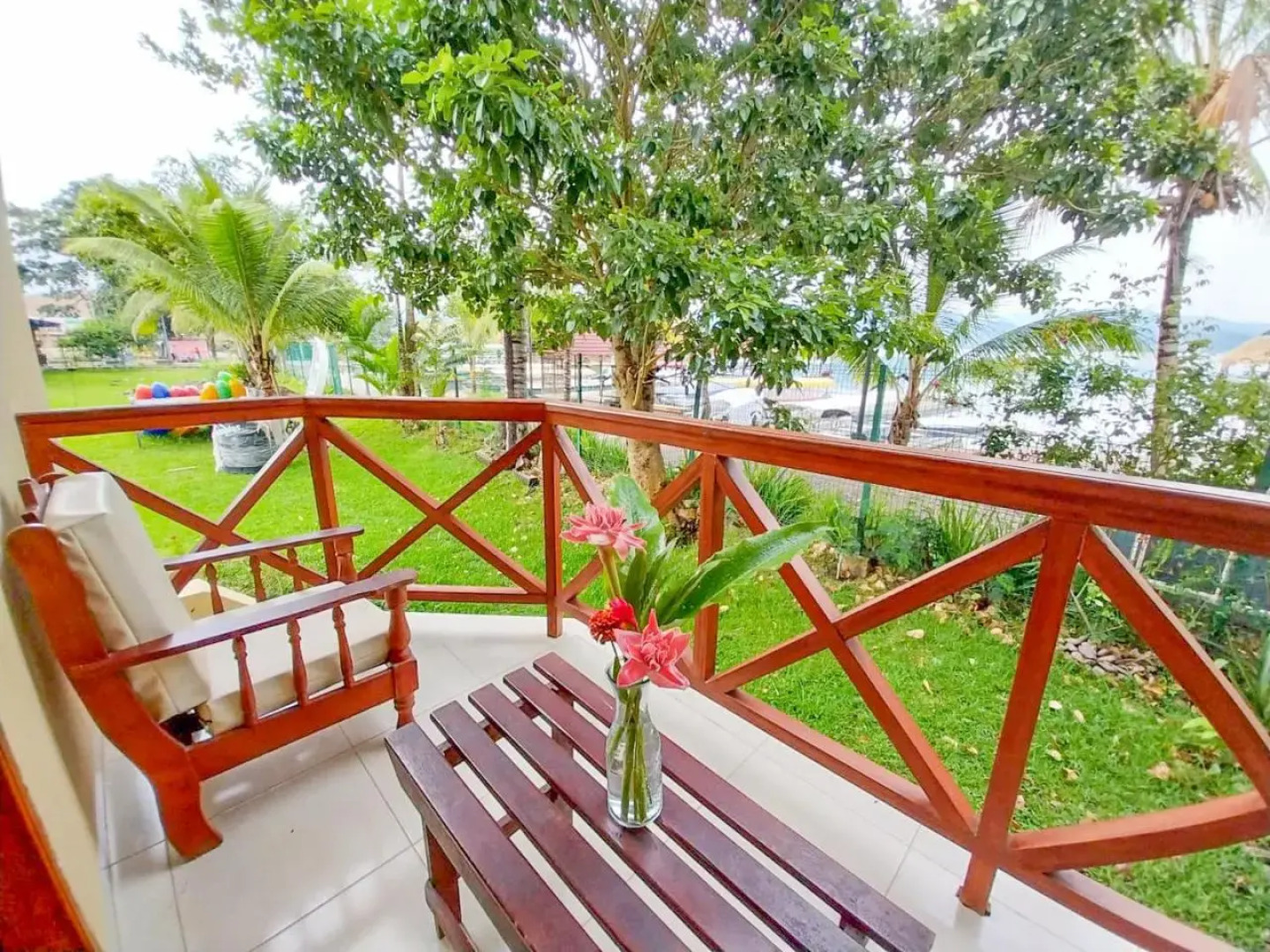 Laguna Azul Albergue Turístico