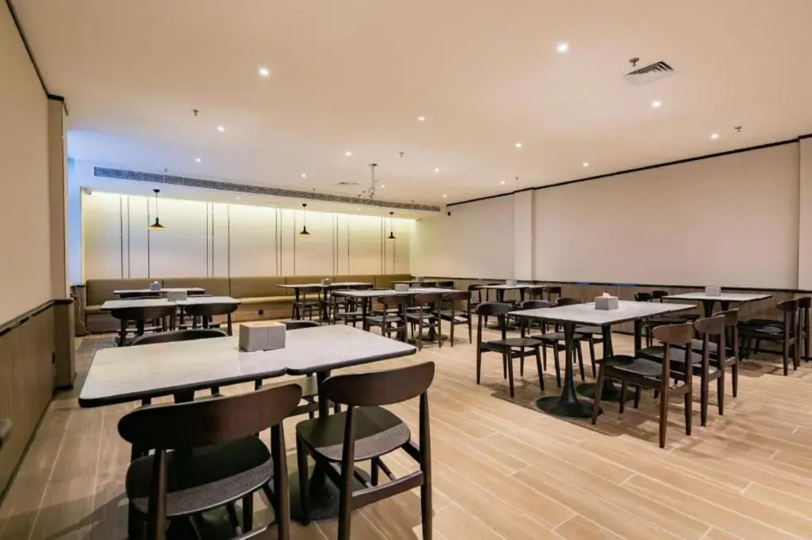 Hanting Express Yan'an University Branch