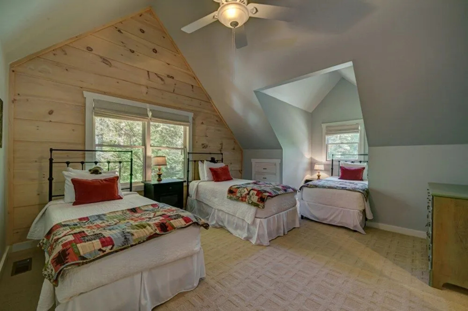 Toccoa Lookout Cottage by Escape to Blue Ridge