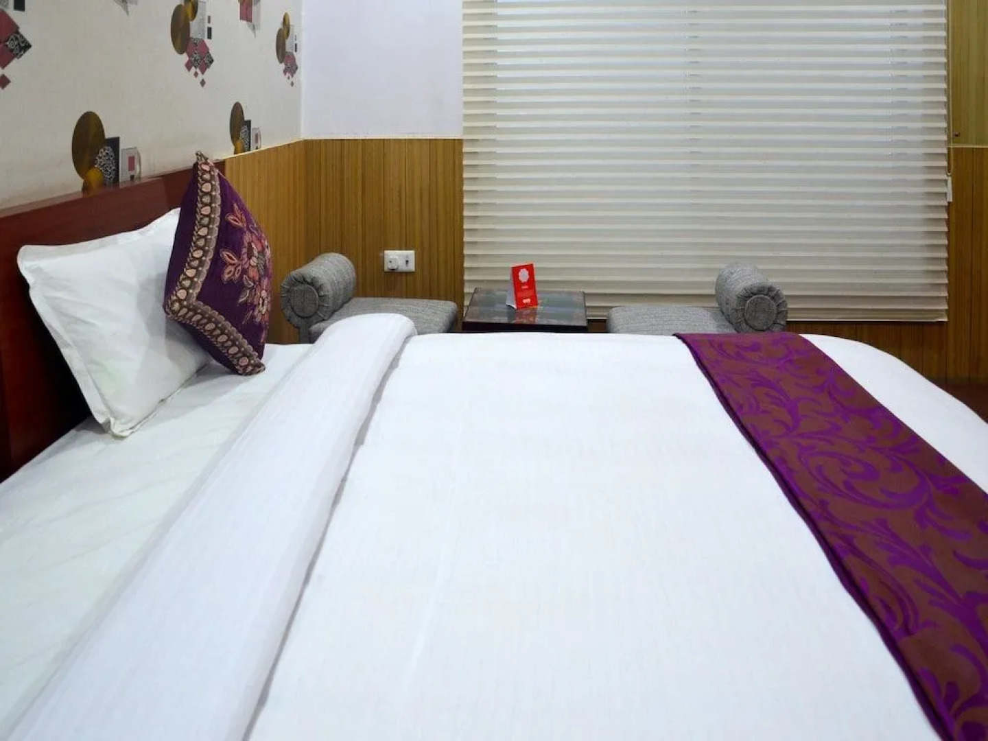 OYO 4308 Hotel Zaarang Inn