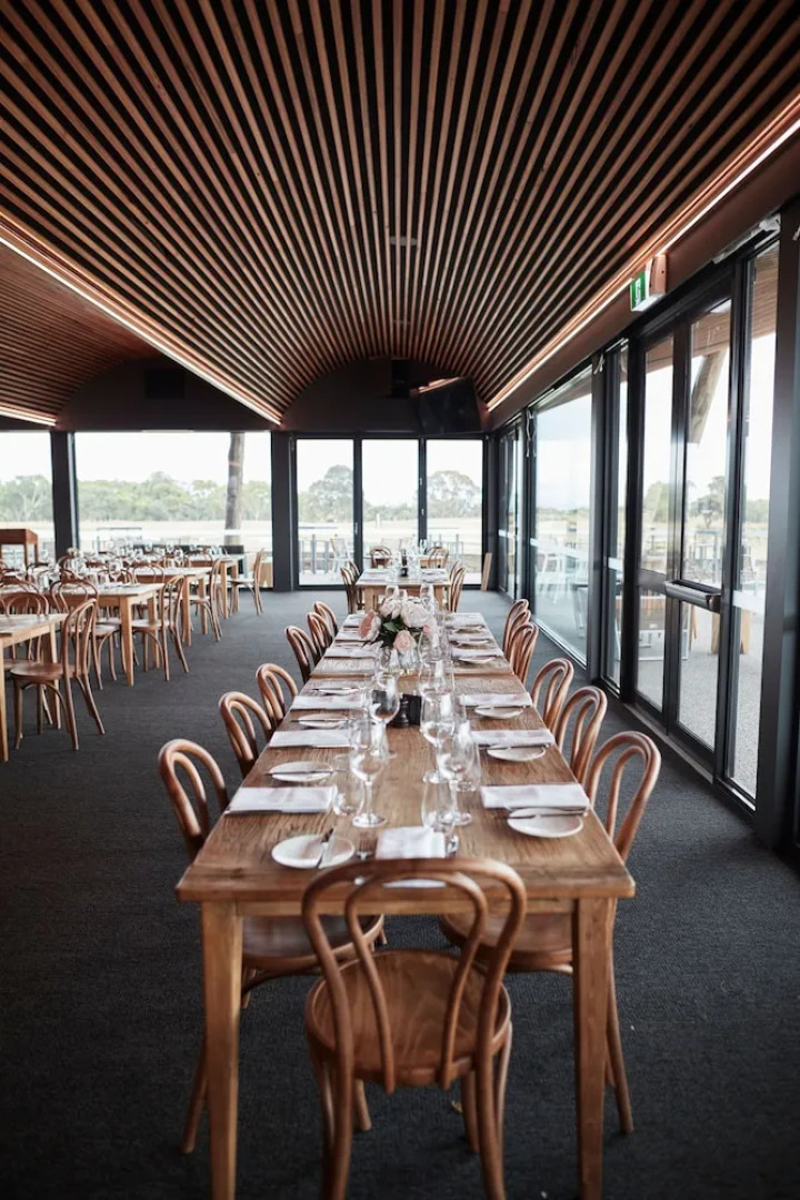 Accommodation at Curlewis