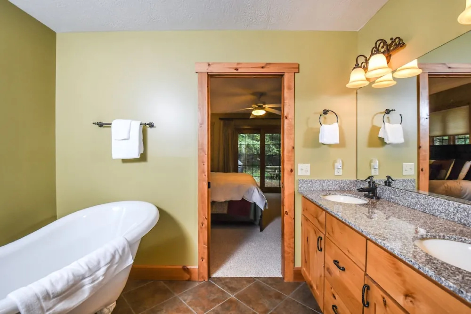 Bears Lair 4 Bedroom House