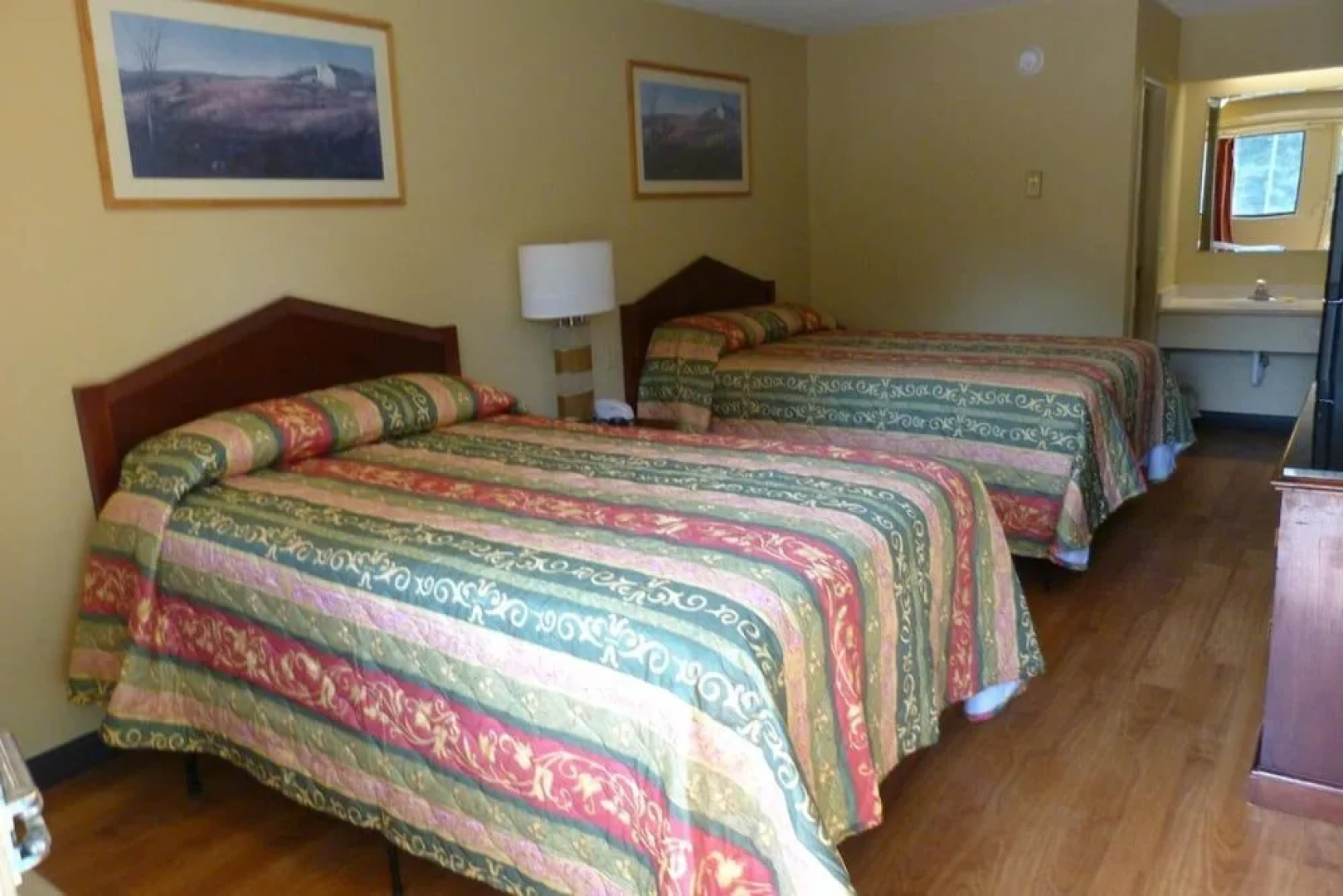 Extend a Suites Mobile Tillmans Corner