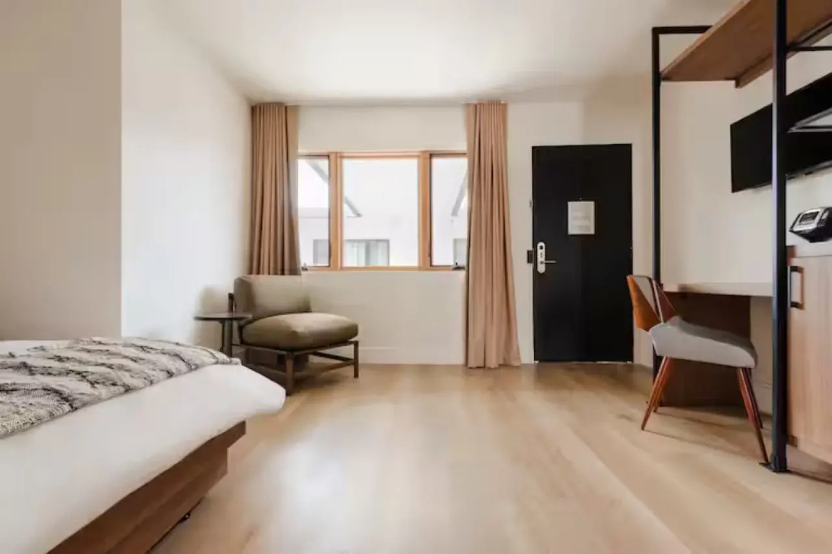 The Lum Hotel Los Angeles Stadium District