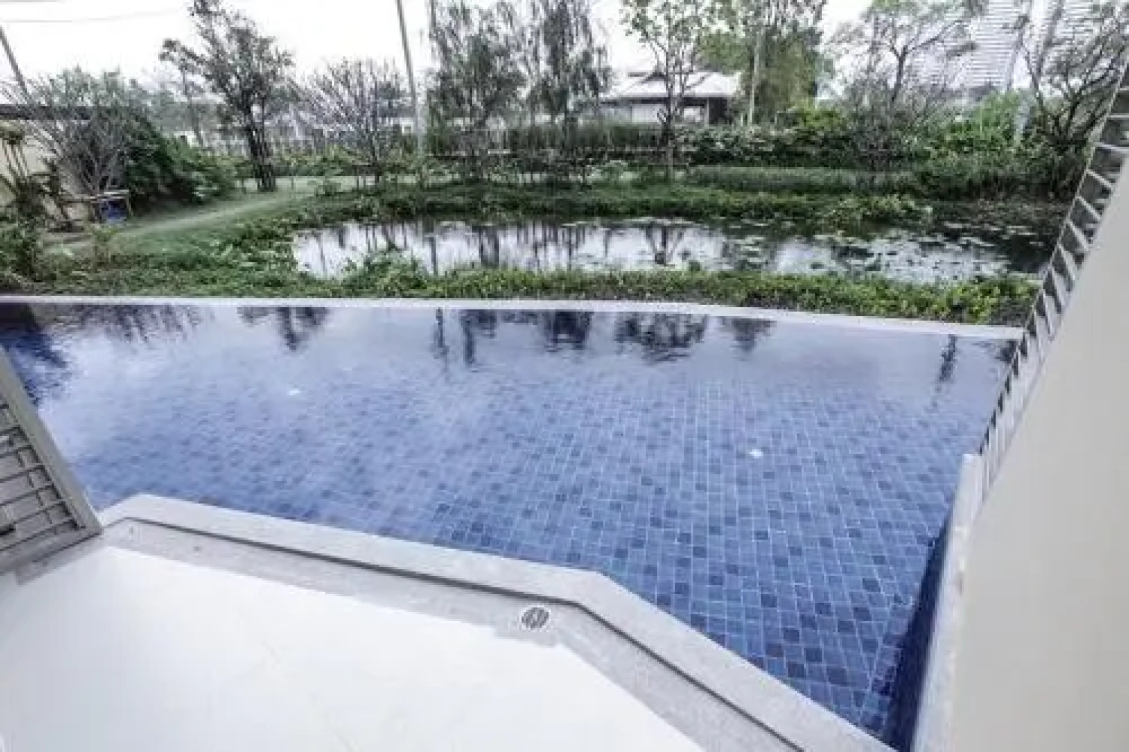 Baan Thew Thalay Aquamarine Cha-am