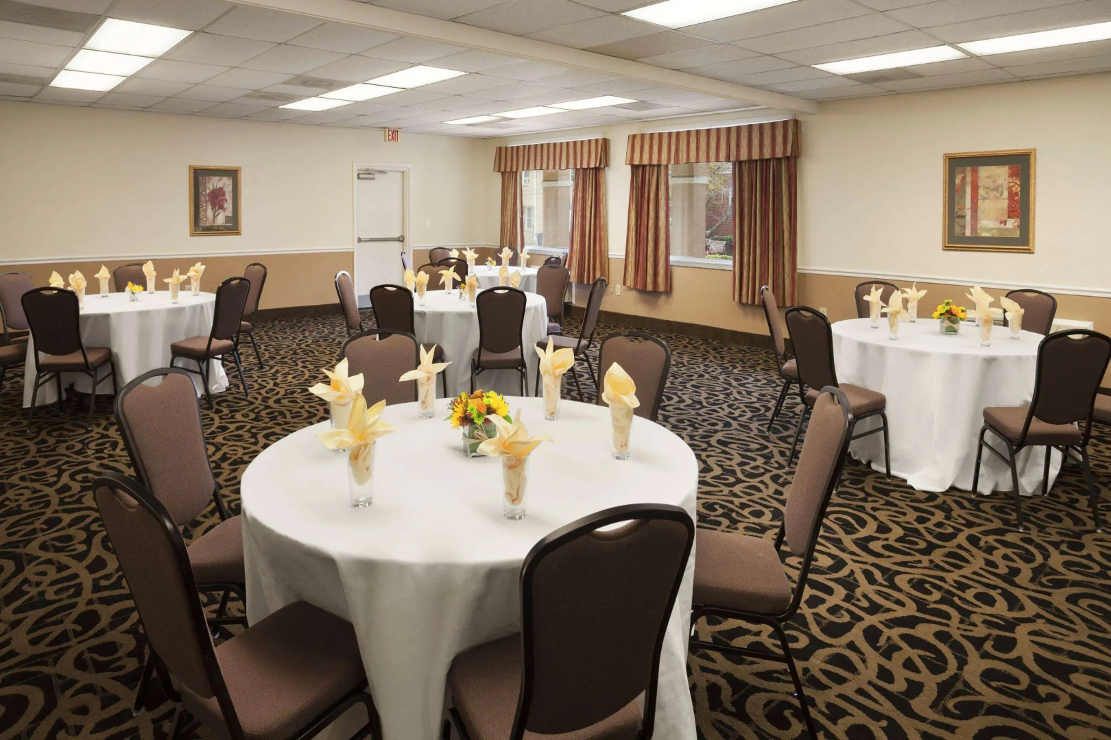 Days Inn by Wyndham WestEnd Alexandria,VA Washington DC Area