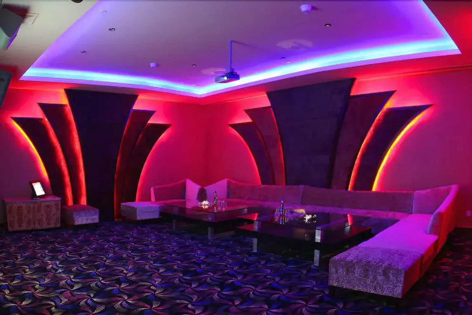 Xiangming Holiday Hotel