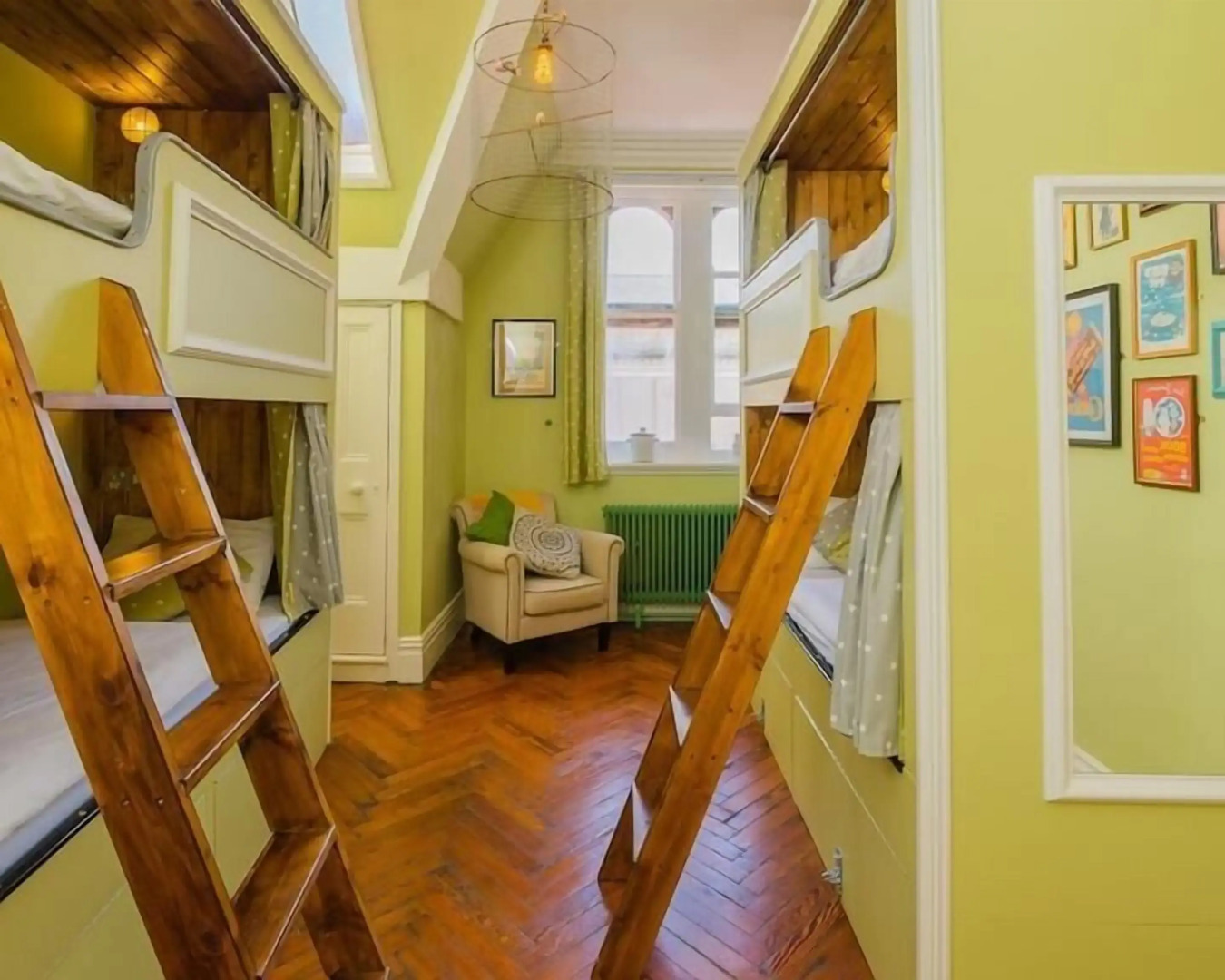 Mrs Potts Backpackers