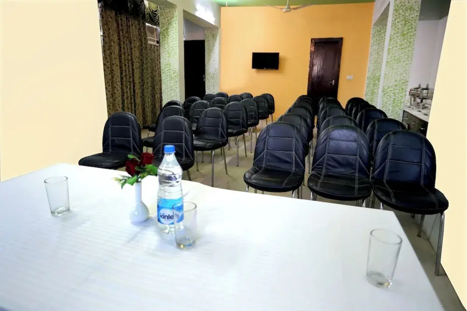 Hotel Vivek Continental