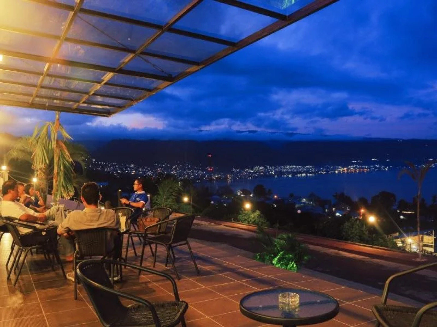 Istana Hotel & Resort