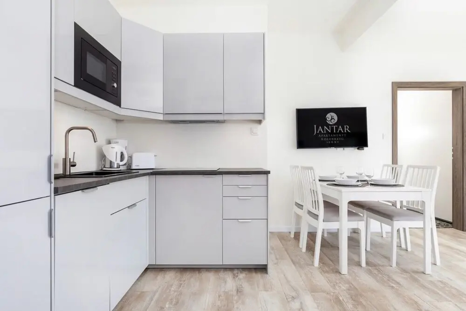 Jantar Apartamenty - 5 Mórz Sianożęty