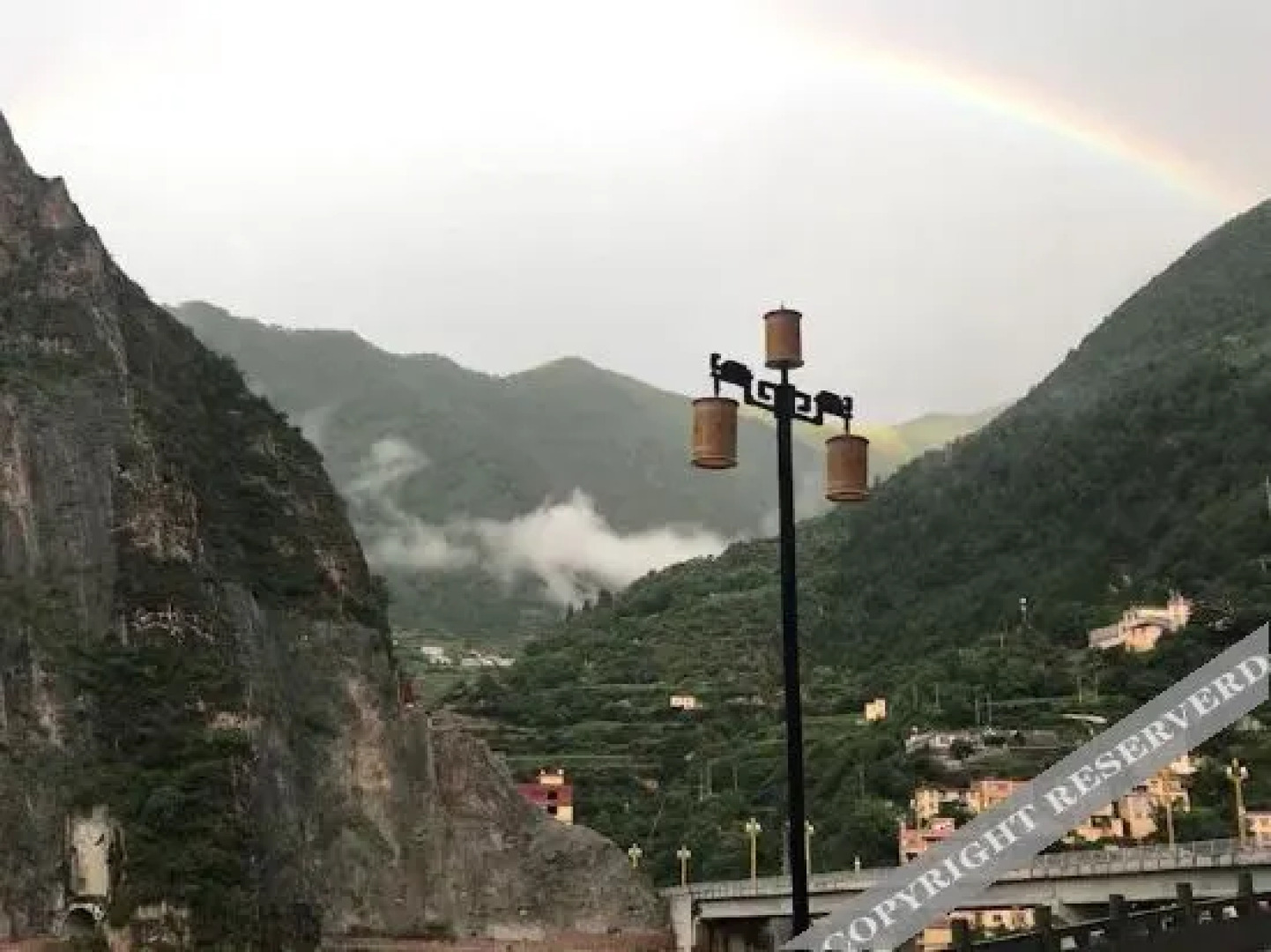 Yajiang Kangba Hanzi Hotel