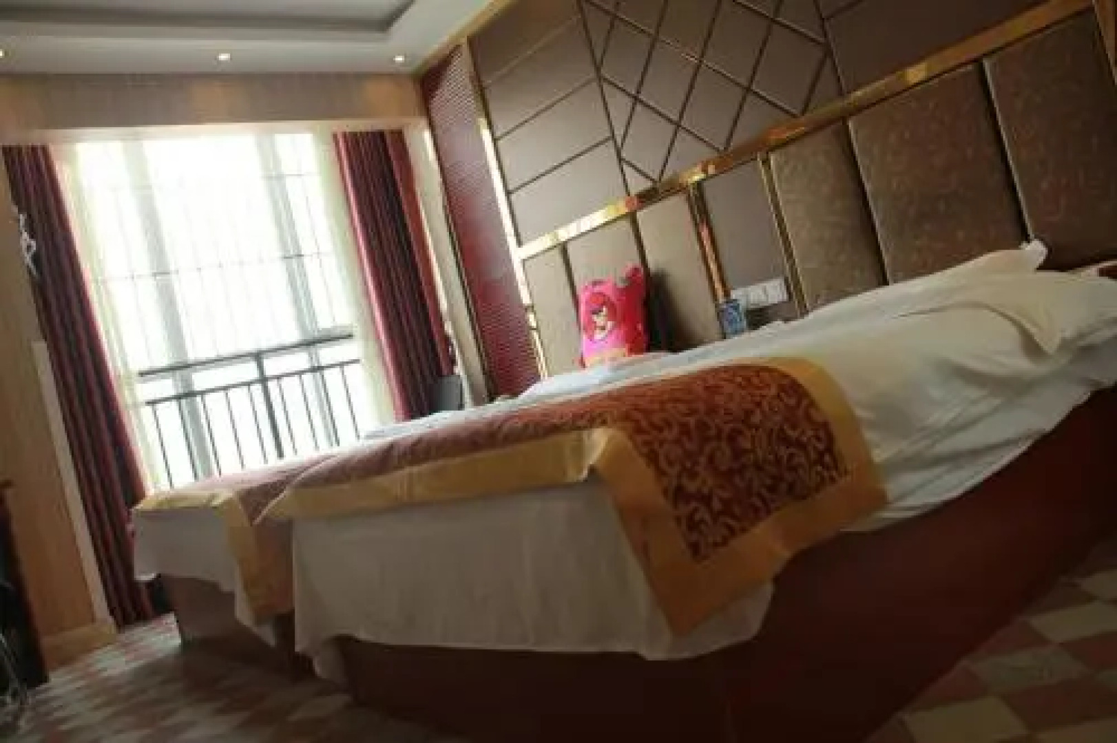 Bazhong Xinchen Business Inn