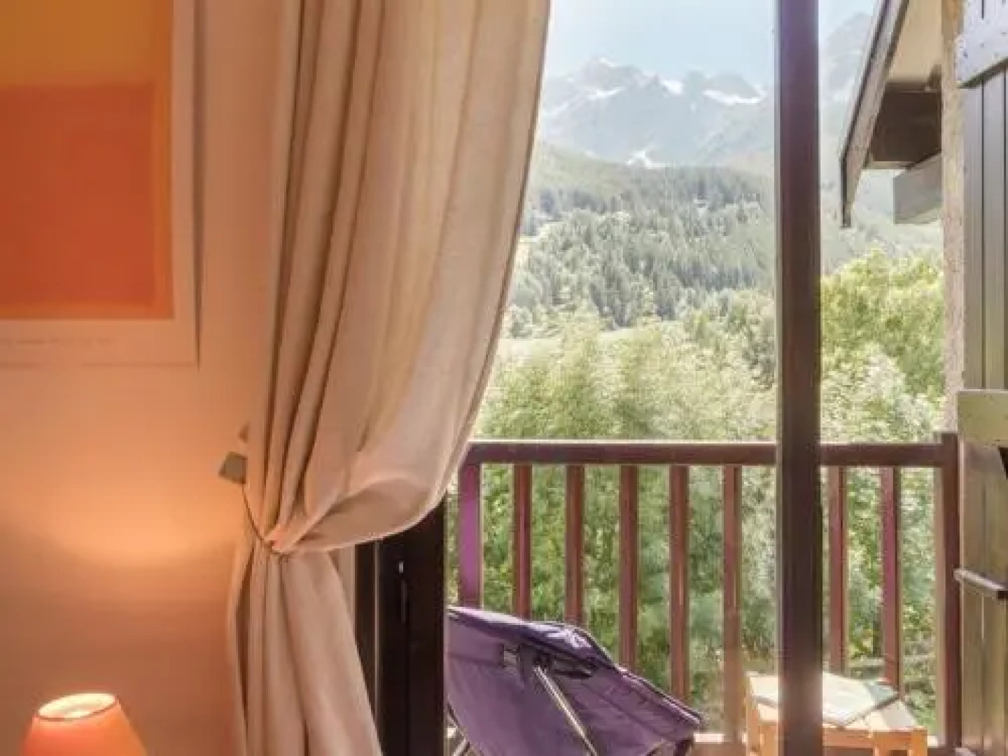 Apartment Roche Colombe