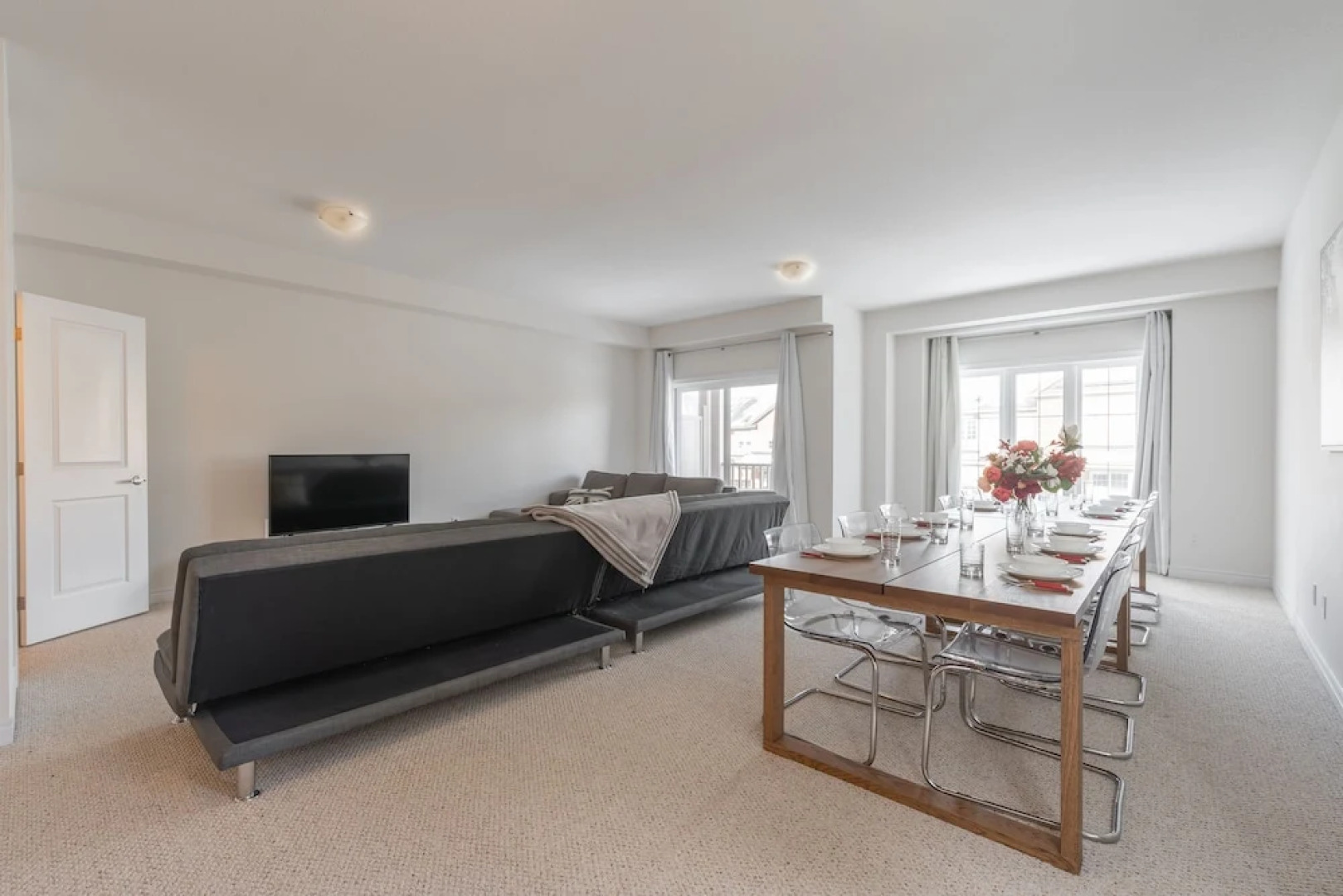 Lavish Brand New Four Bedroom Townhouse