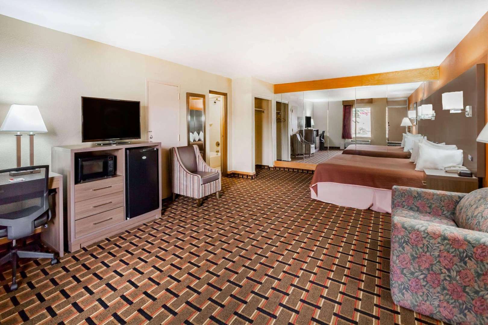 Howard Johnson by Wyndham Conway