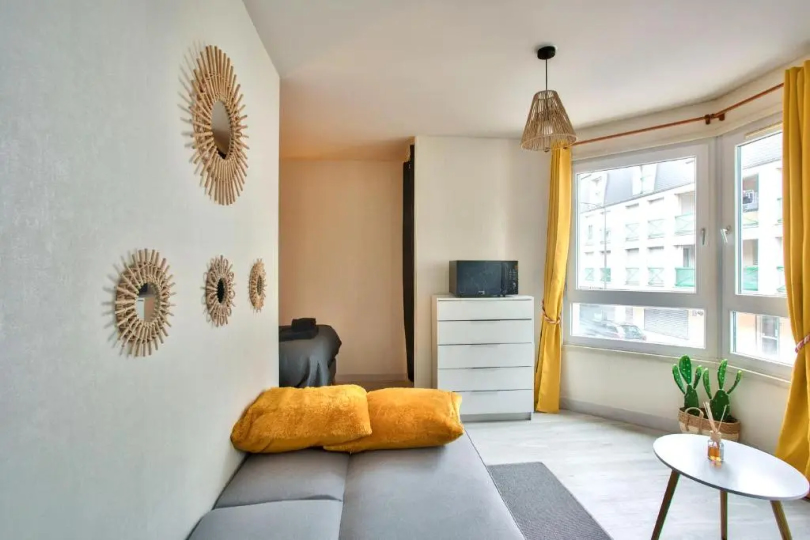 ****Aéroport CDG/Parc Asterix/Parc des expos/Paris****