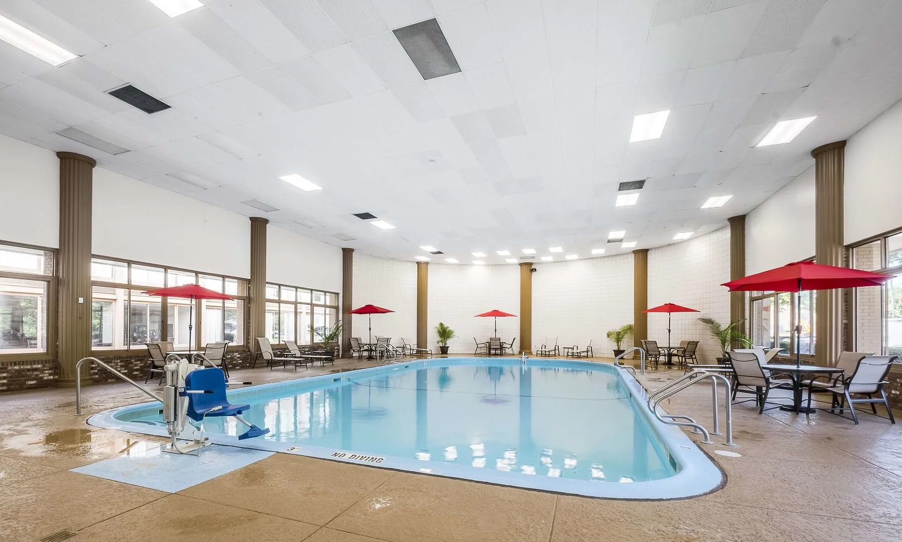 Red Roof Inn PLUS+ Boston - Woburn/ Burlington