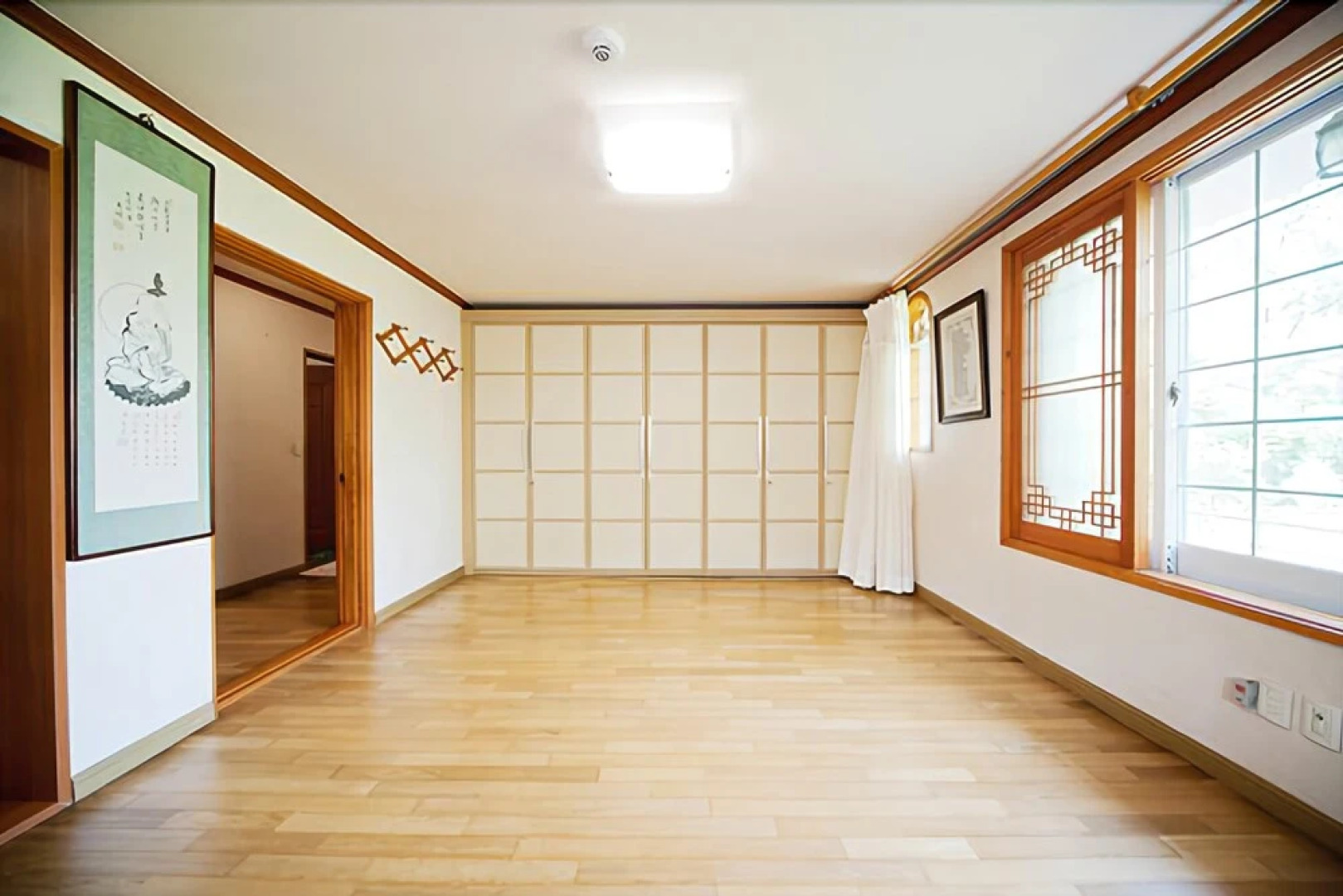 Gyeongju Lakeside Waltz Pension