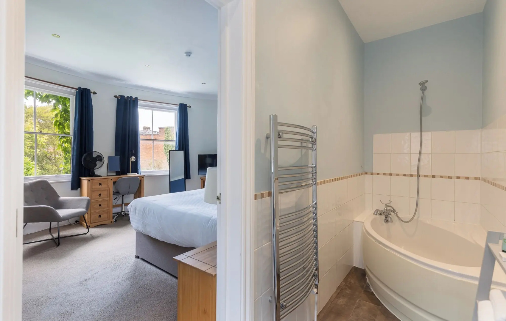 Hewitt's Restaurant & Rooms