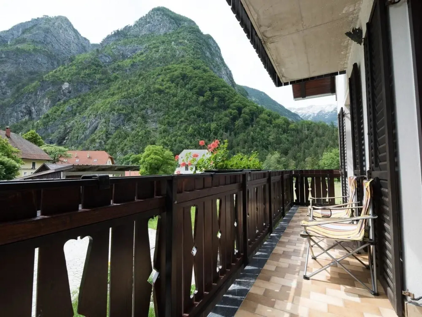 Apartments and rooms Nataša 2