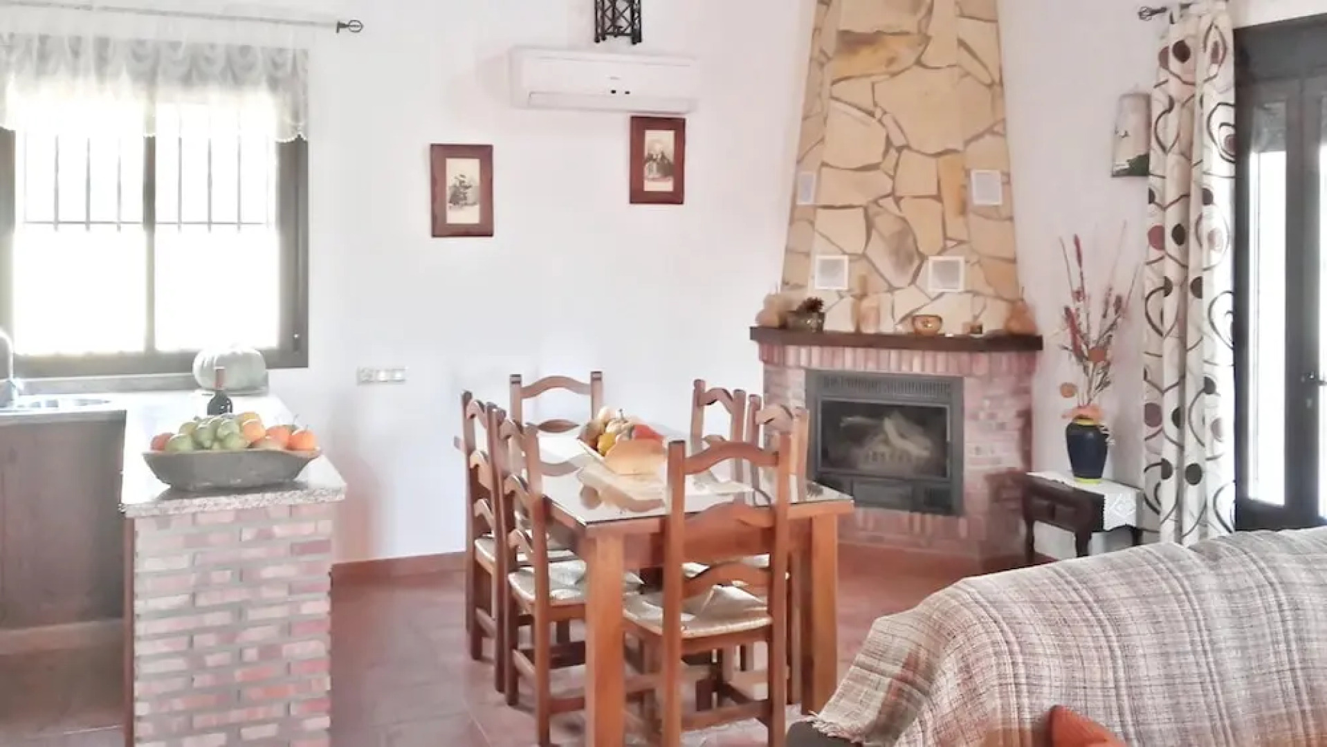 House With 2 Bedrooms in El Gastor, With Wonderful Lake View, Private