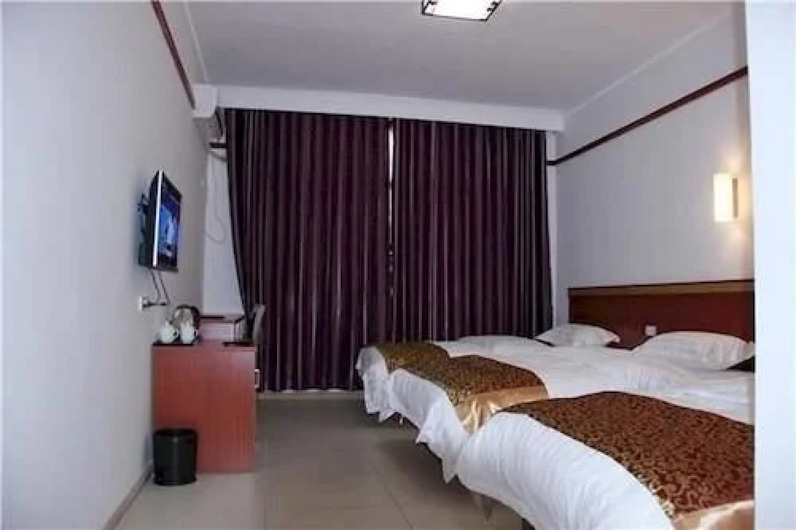 Longhushan Dalongmen Inn