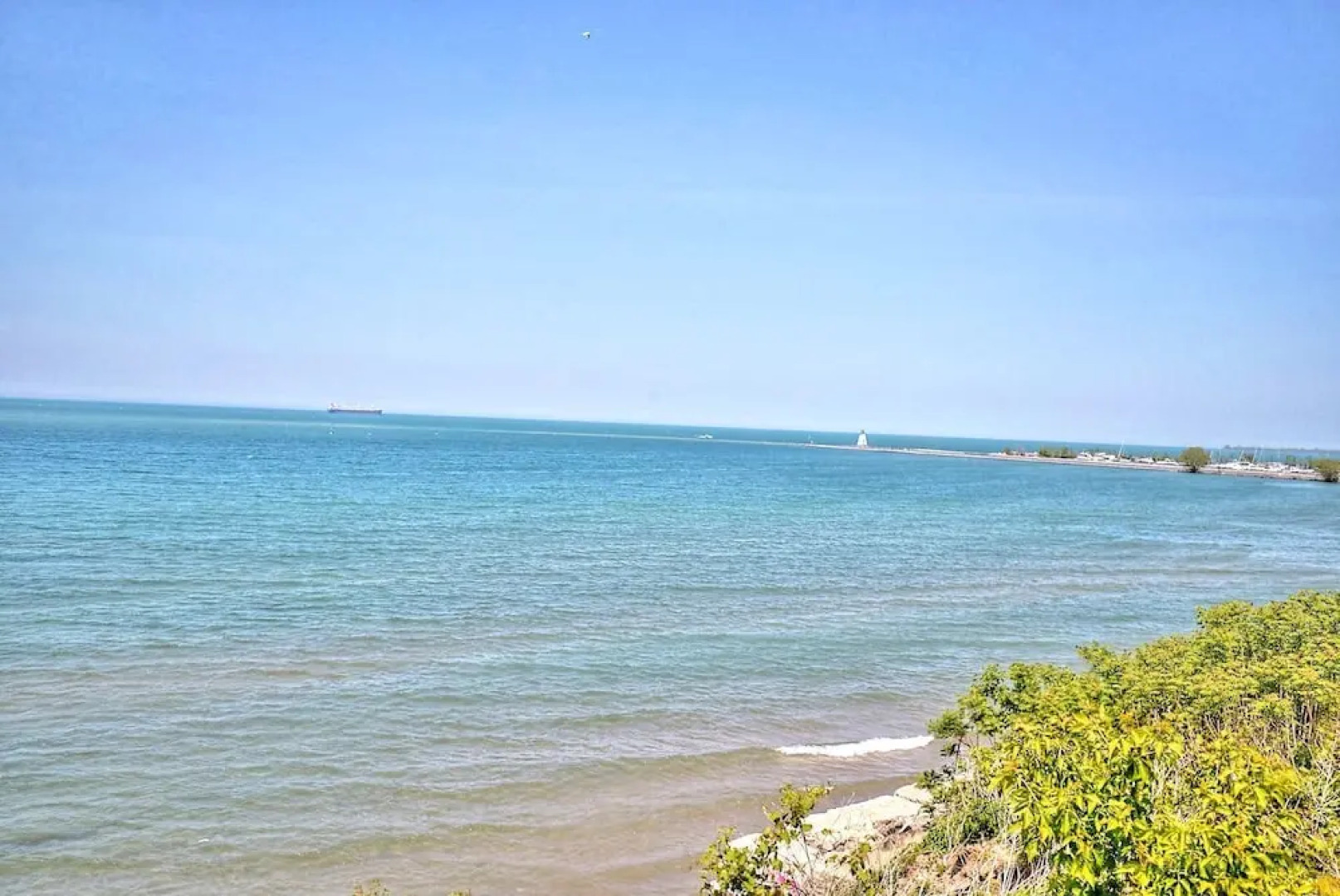 Niagara Lakefront Charm