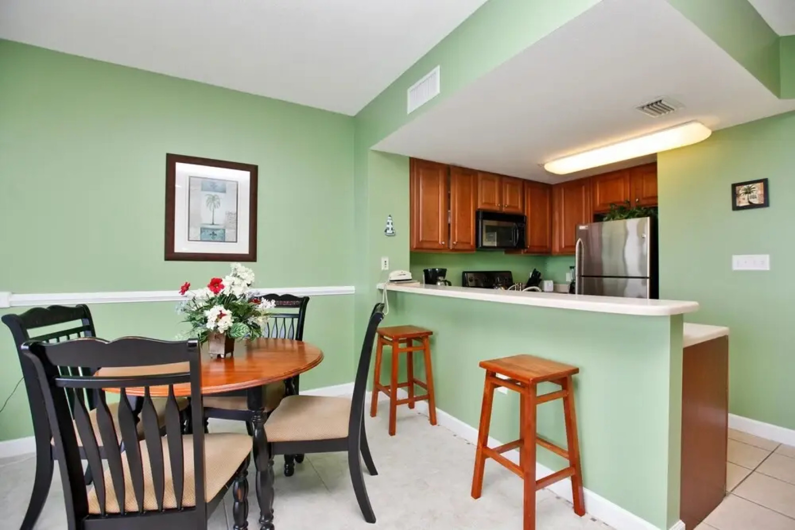 Seychelles Beach Resort by Panhandle Getaways