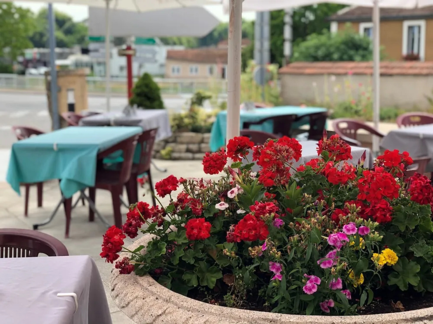 Enzo Neufchateau By Kyriad Direct