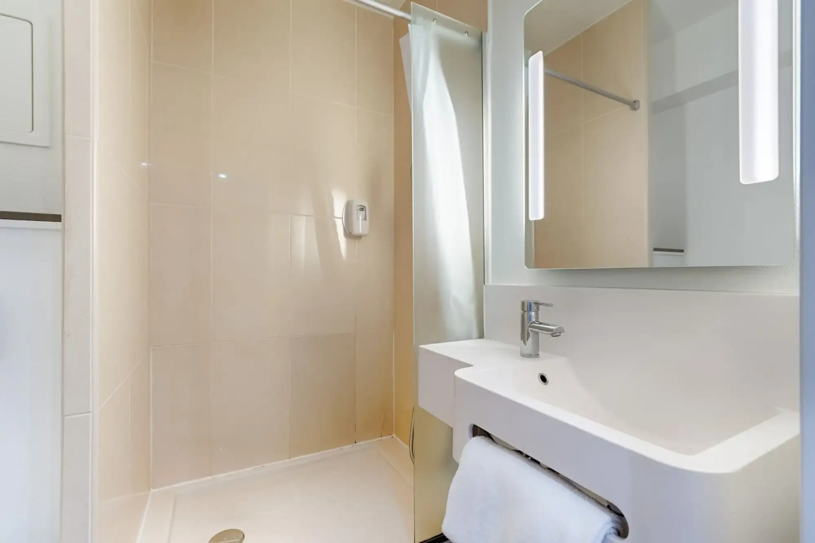 B&B HOTEL Paris Meudon Vélizy