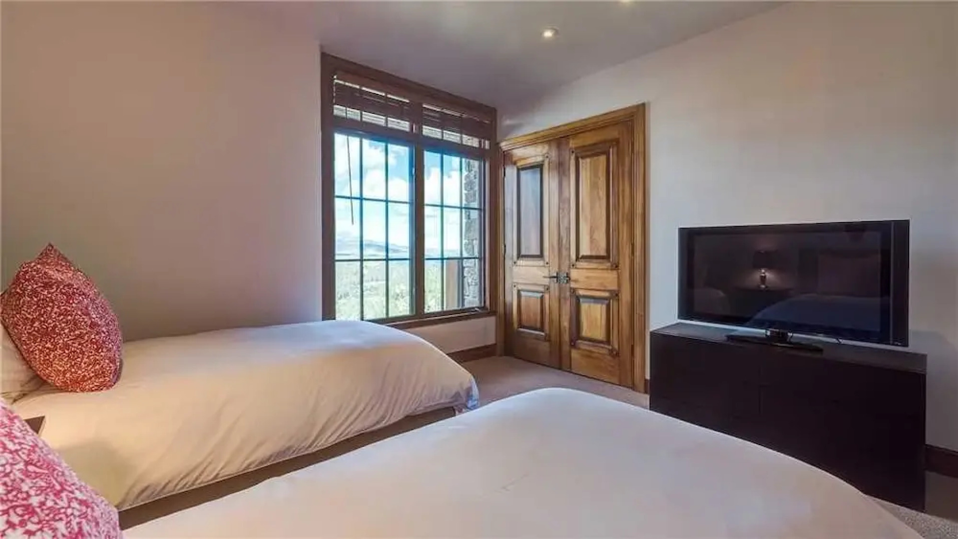 See Forever San Sophia 114