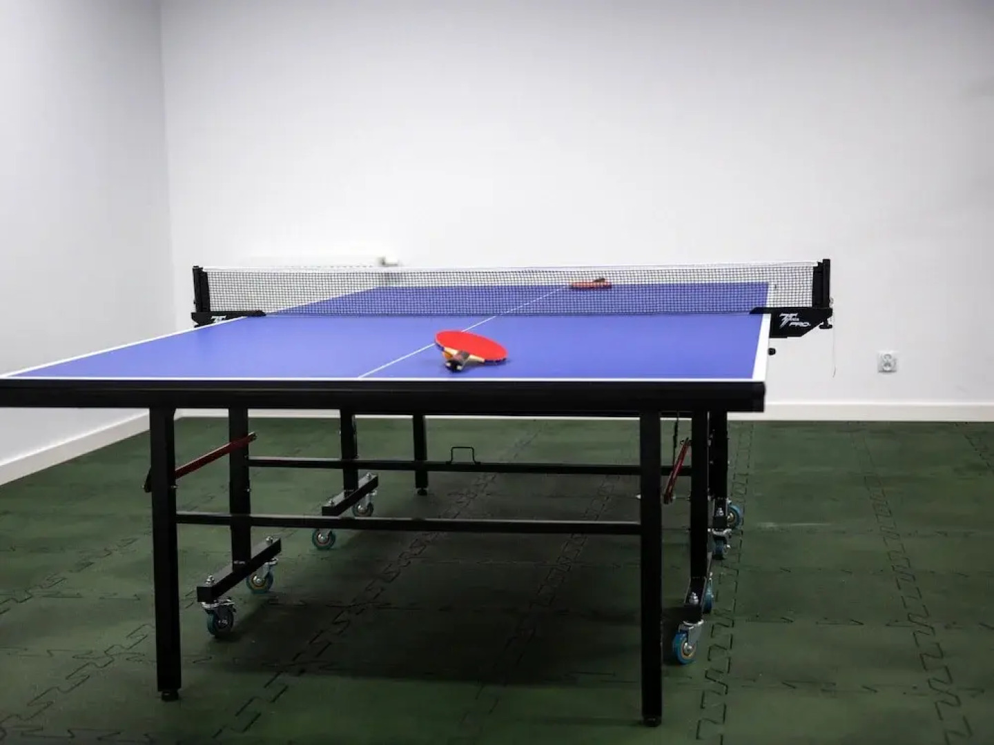 Apartment With Swimming Pool and Sauna, Dziwnow