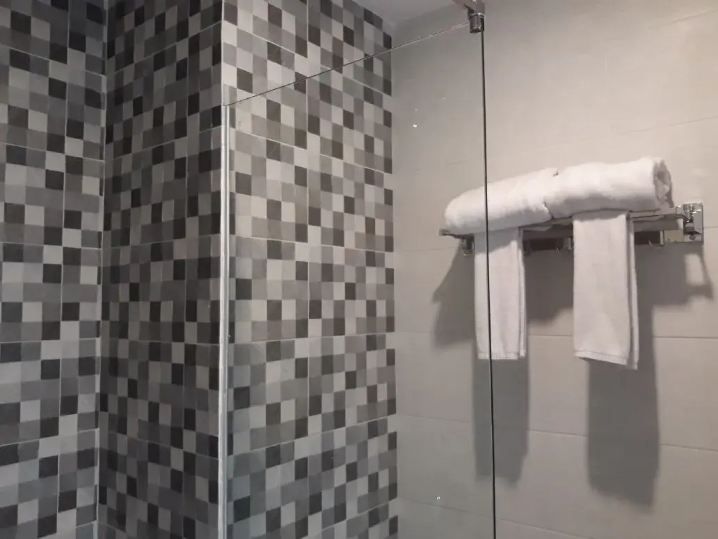 Front One Hotel Airport Solo