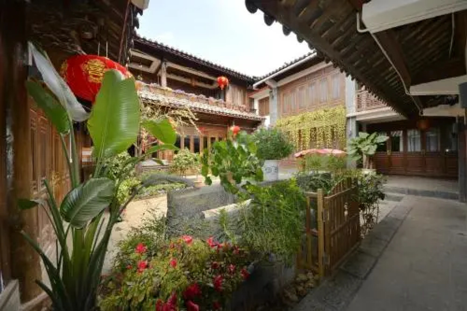 Shuimu Yangguang Inn