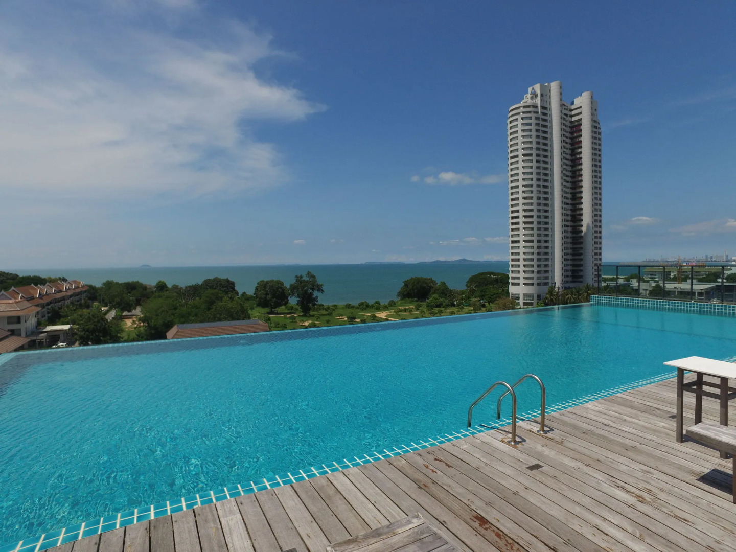 Hamilton Grand Residence