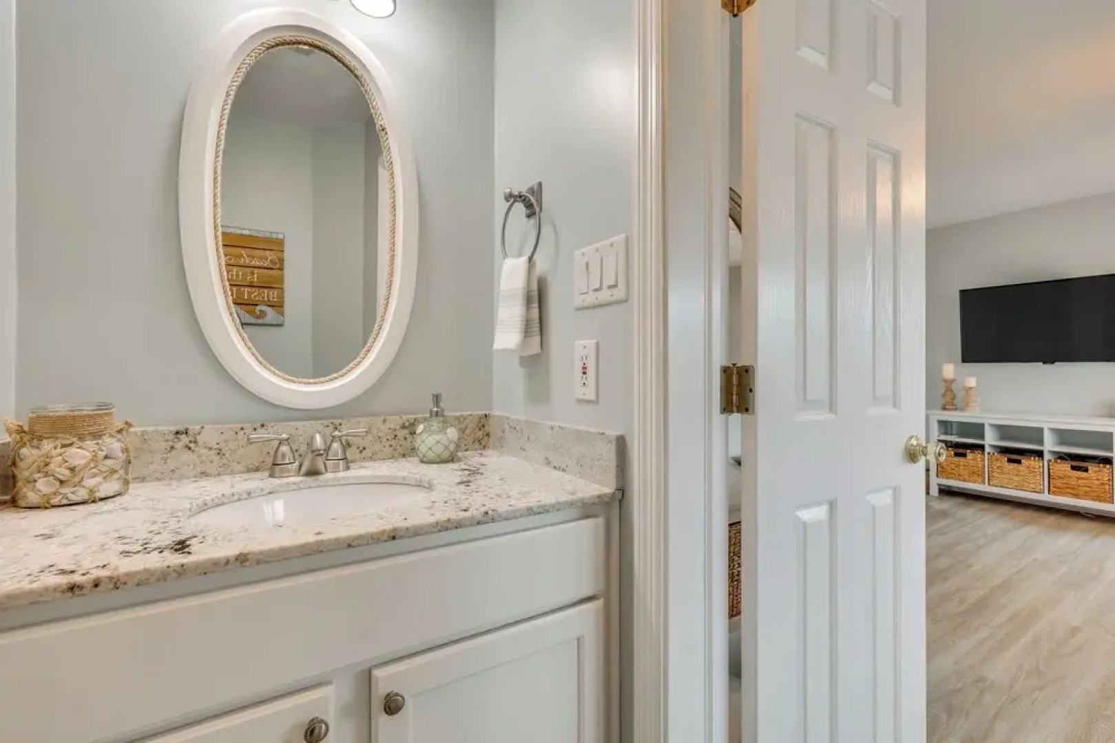 Walk to Shore: Multi-deck Townhome in Kure Beach!