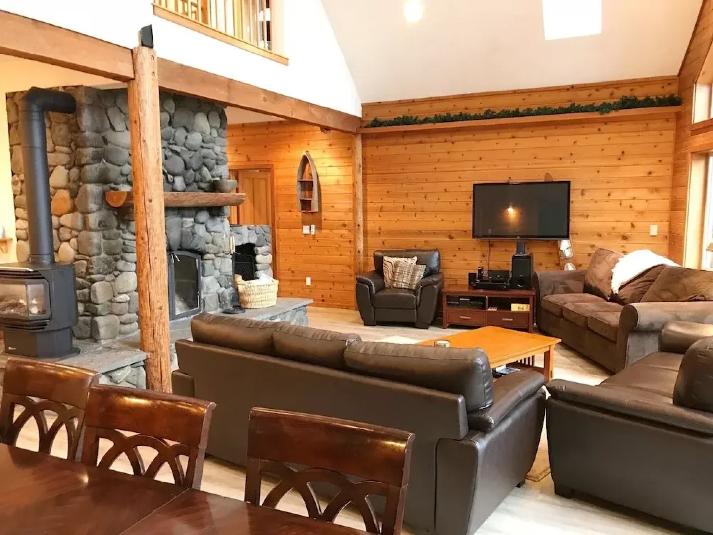 07MF - Lake Front - Hot Tub - BBQ - Sleeps 8