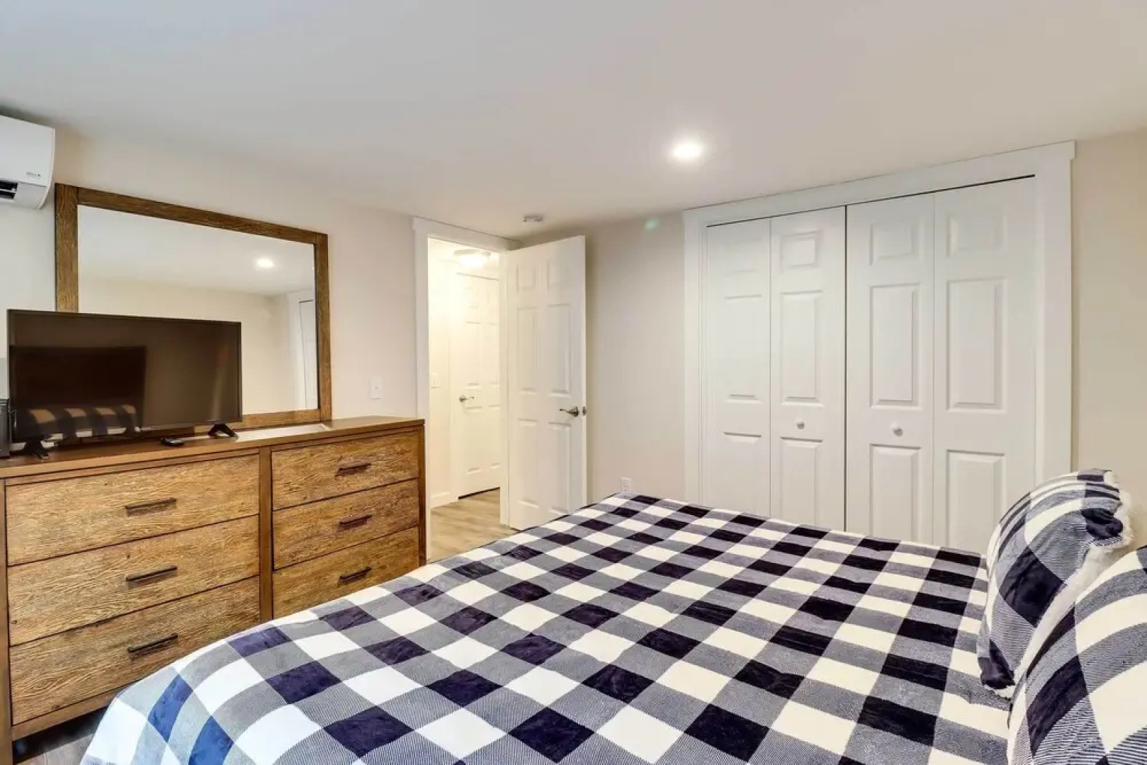 1 Mi to Camelback Resort: Tannersville Townhome