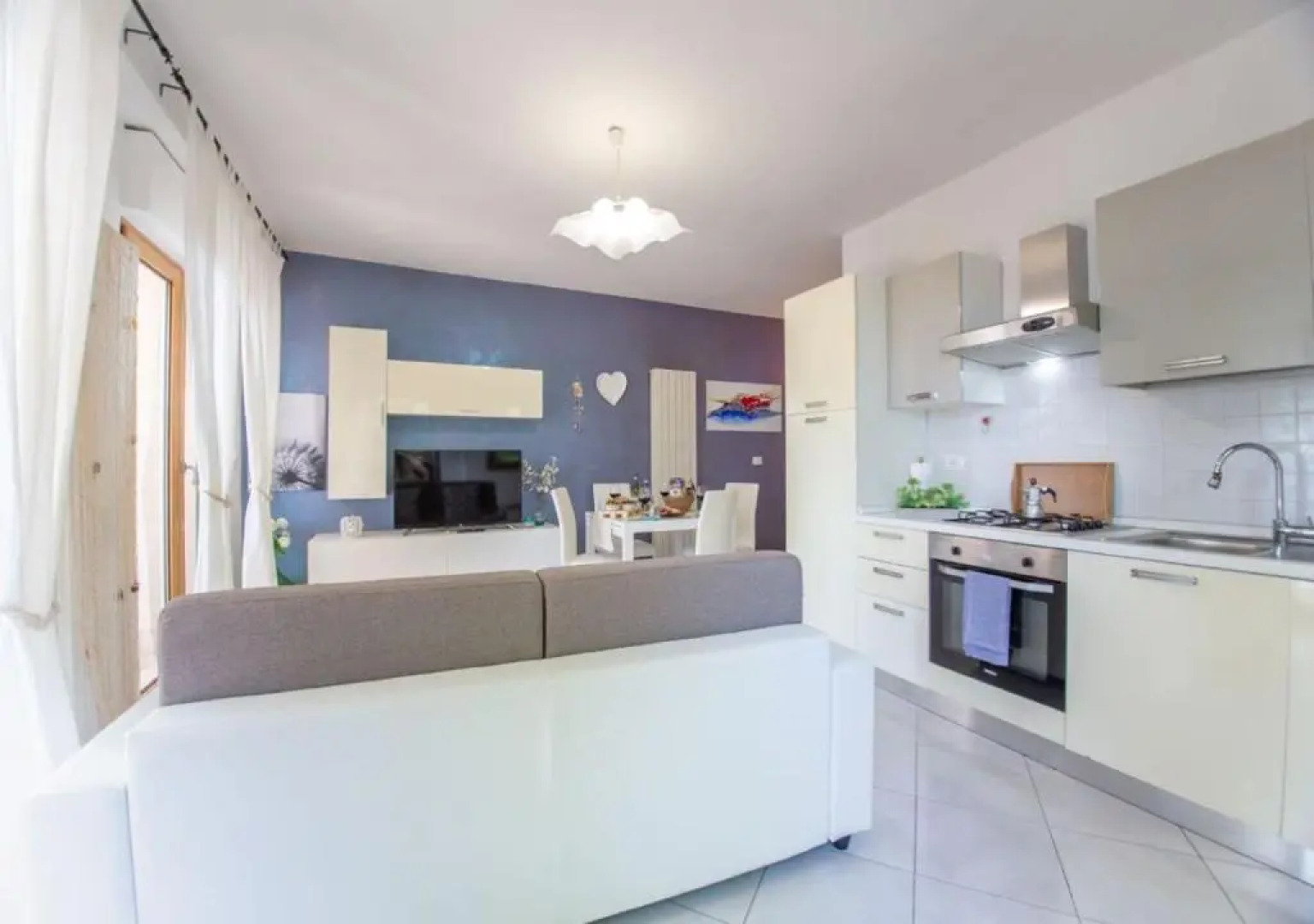 Amazing Apartment with romantic sea view