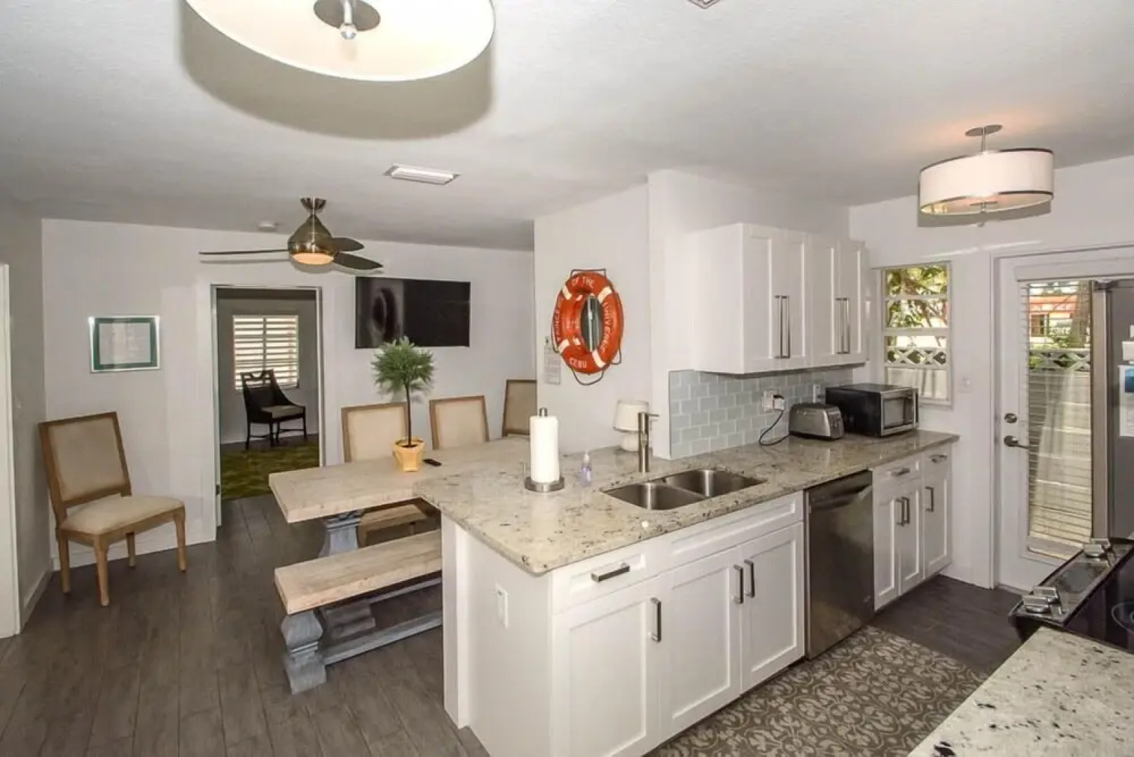 3 Palms Retreat by RedAwning