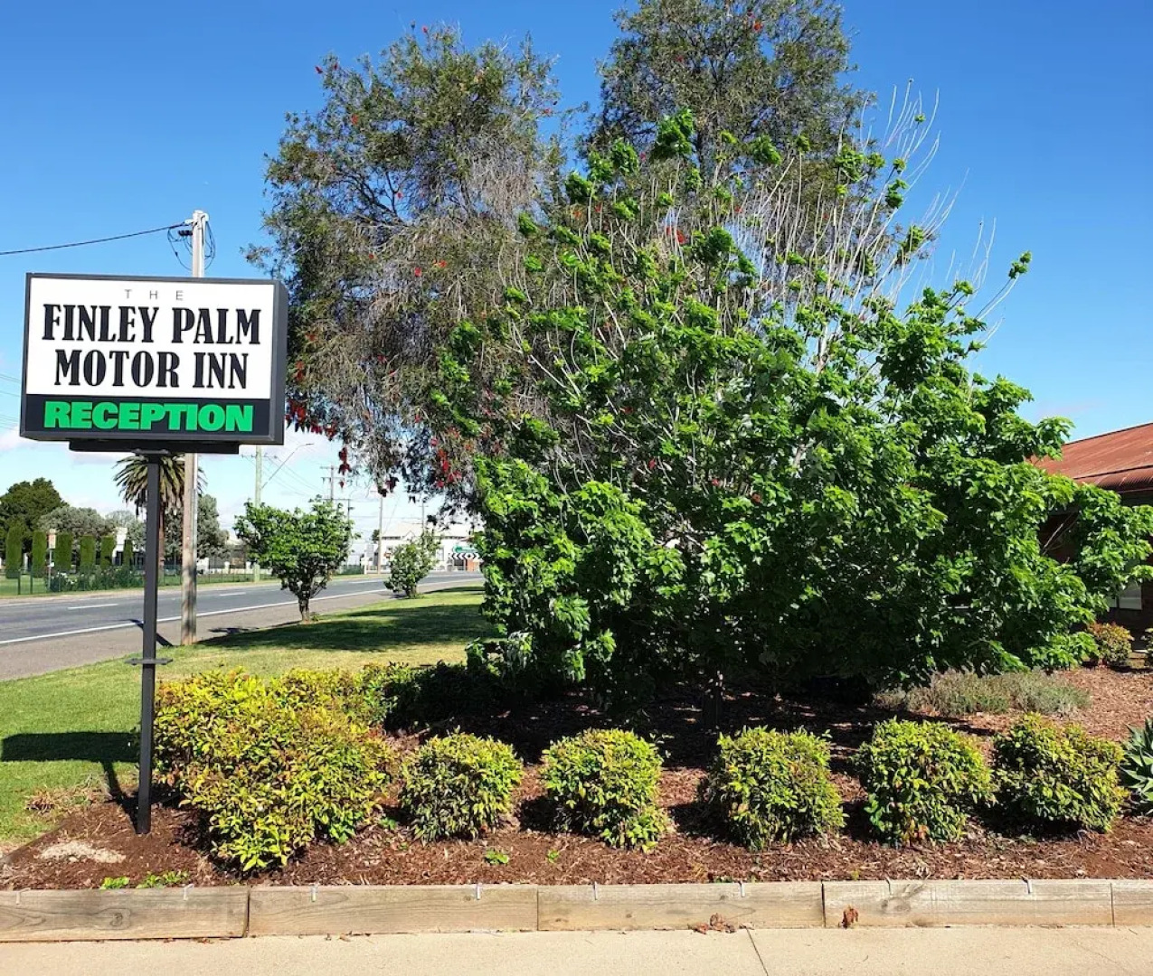 Finley Palm Motor Inn