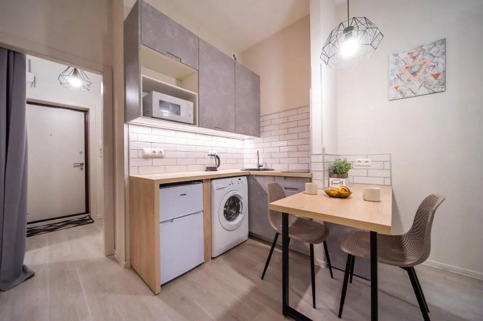 Апартамены на ​проспекте Московский 183-185 литер Б